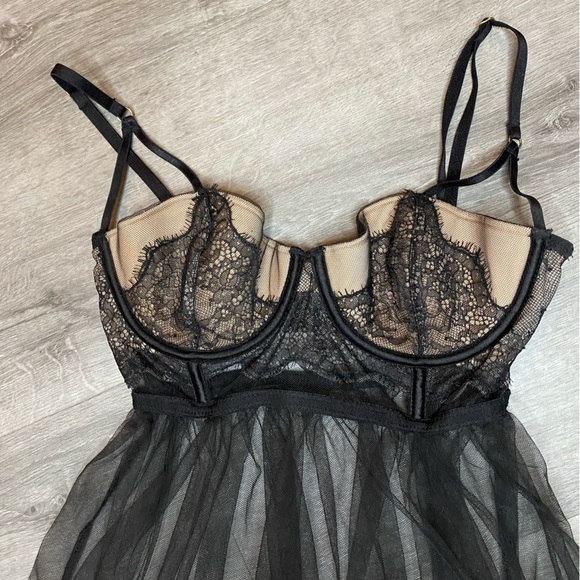 Victoria's Secret Baby Doll Lingerie - Picture 2 of 8